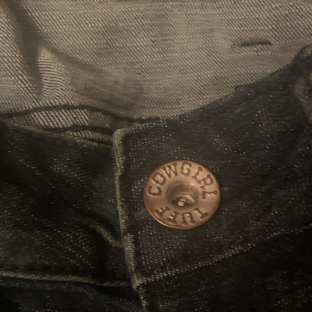 Cowgirl Tuff 'Aztec Flare' Mid Rise Flare Jean  - 28x32 - Picture 12 of 13